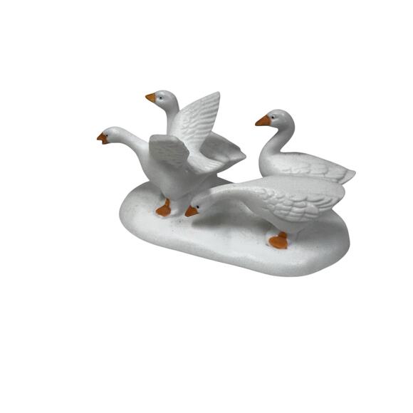 Dept 56 - Six Geese A-Laying - Twelve Days of Dickens Christmas 58382 - Picture 7 of 9